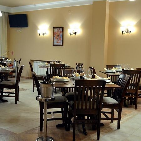Hotel Vila Gardenia à Oradea Extérieur photo