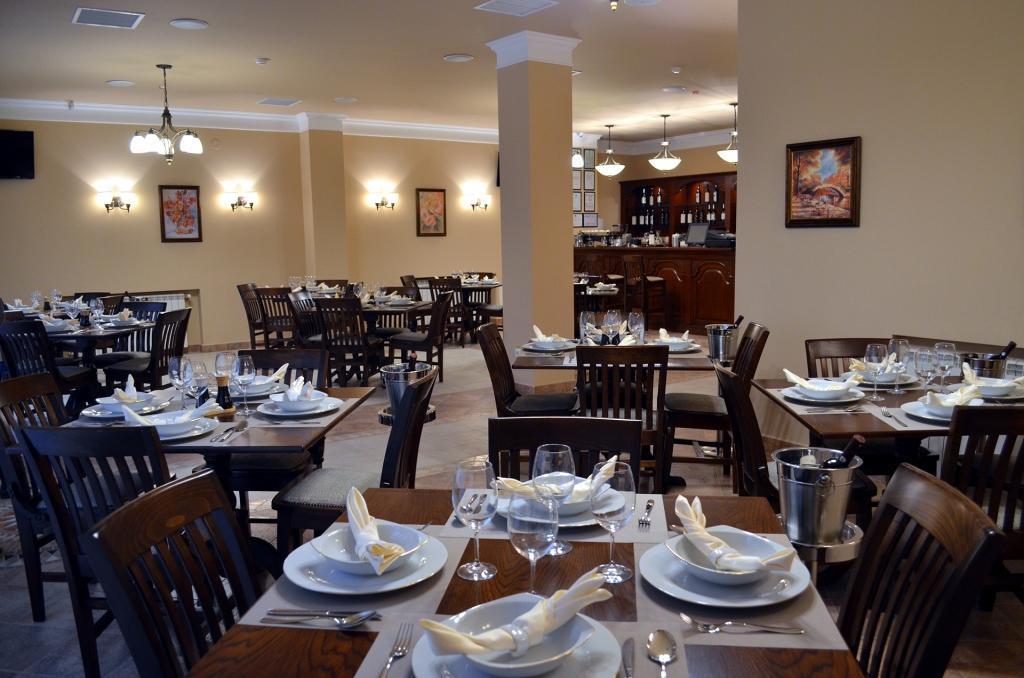 Hotel Vila Gardenia à Oradea Extérieur photo