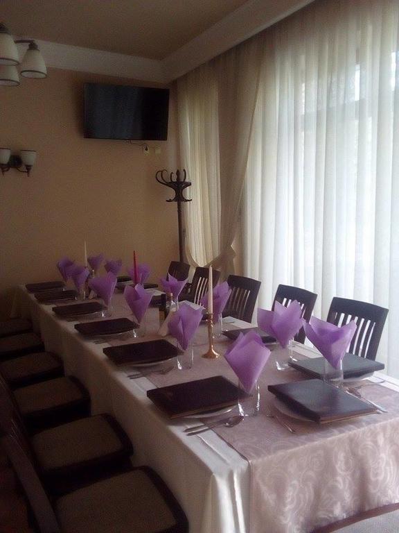 Hotel Vila Gardenia à Oradea Extérieur photo